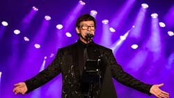Huntley Town Square Summer Concert Series 2026 – Denny Diamond